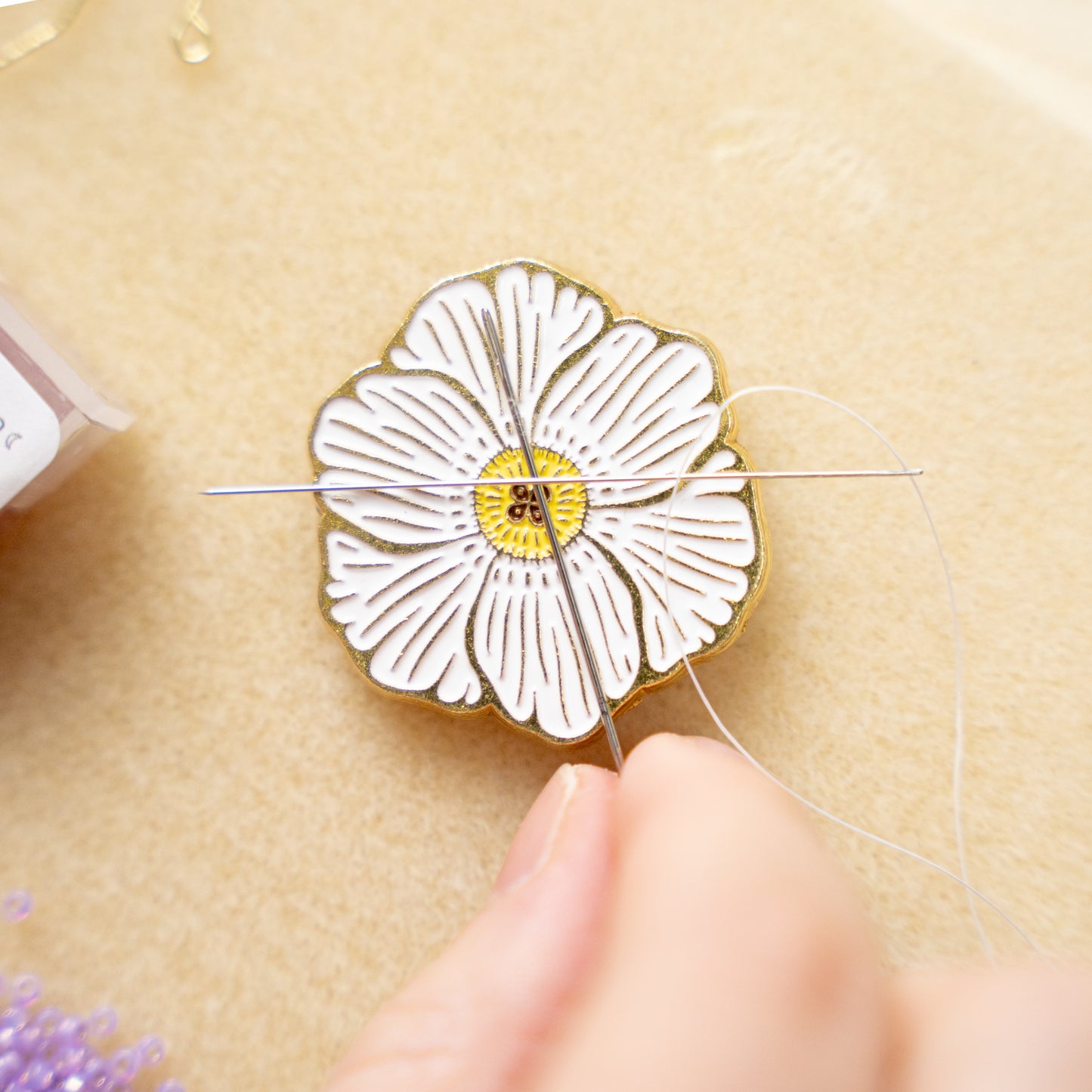 Cosmos Flower Needle Minder | Approx. 35mm | Magnetic