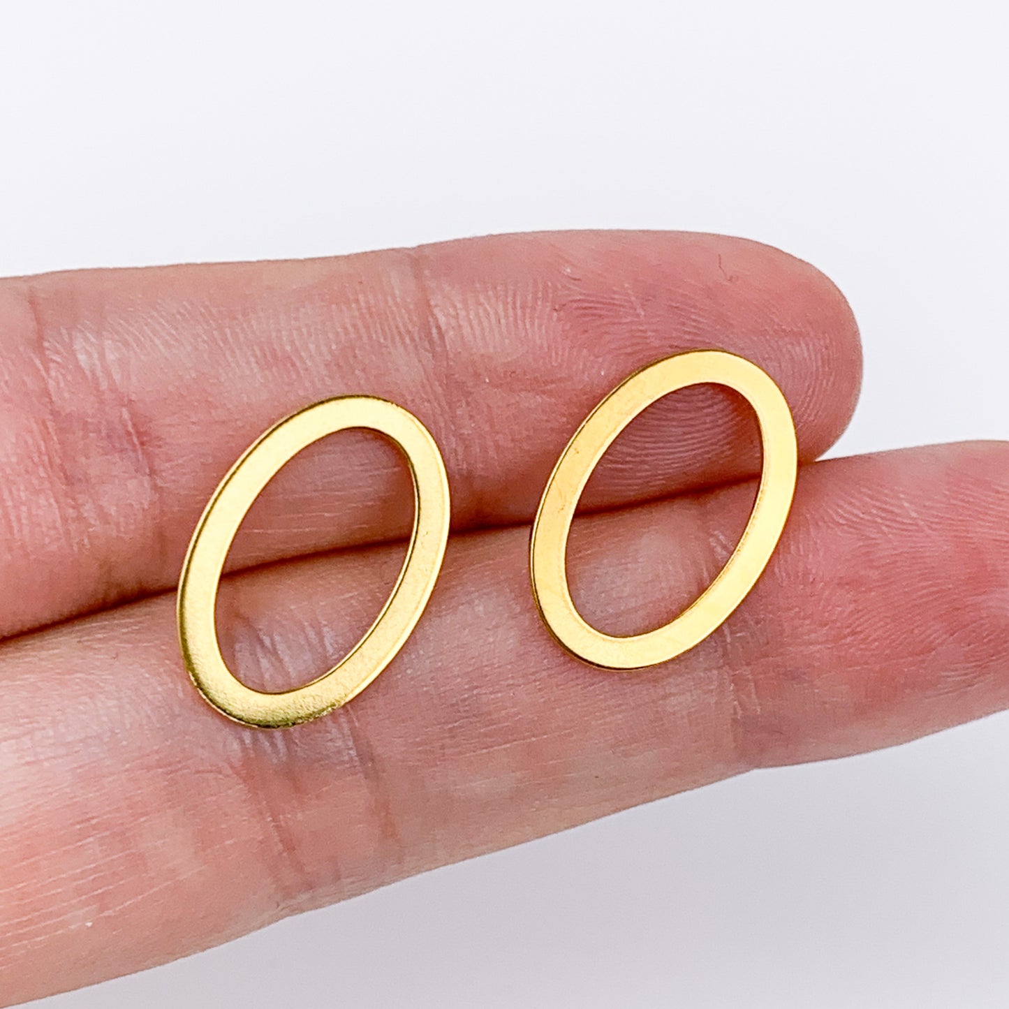 Oval Rings - 12 x 18 mm - Pack of 4 - Brass