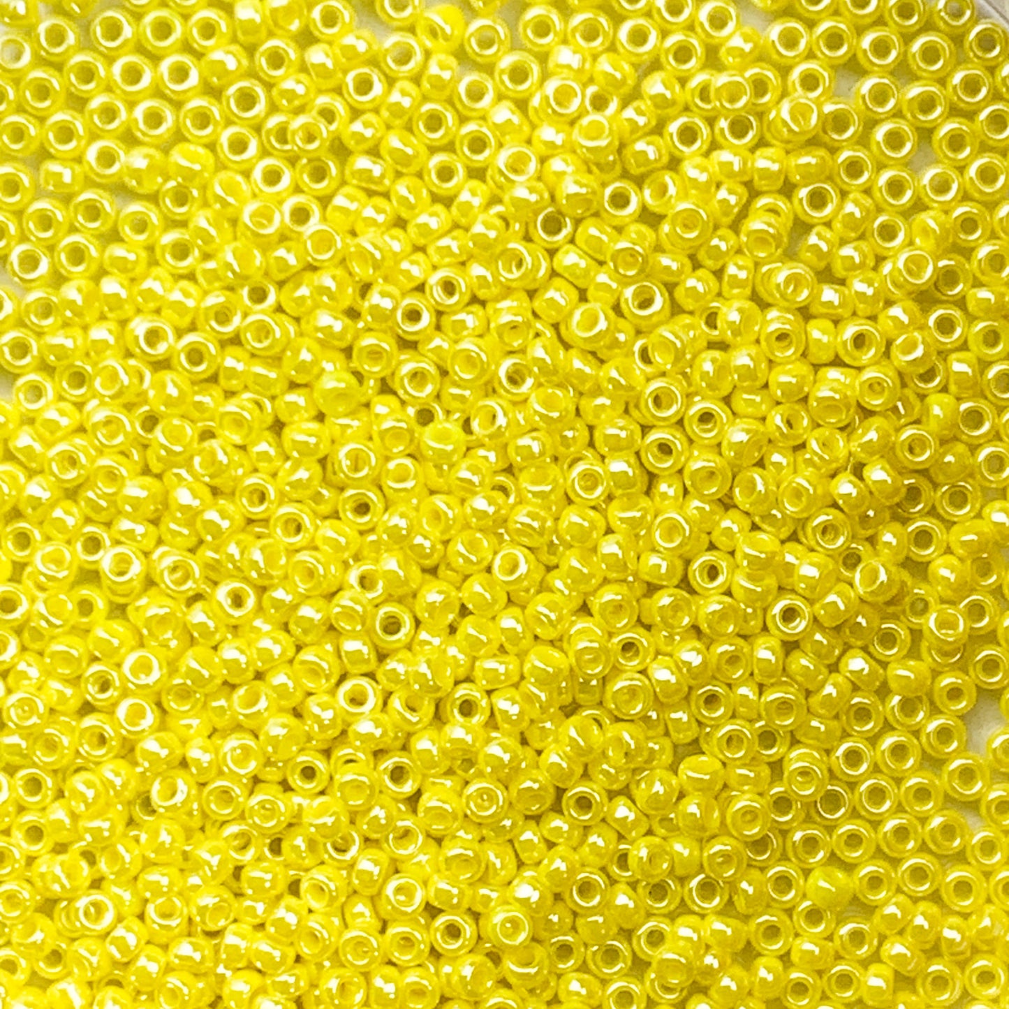 Pineapple Luster - Miyuki Round Seed Beads - 11/0 - 0422 - Yellow