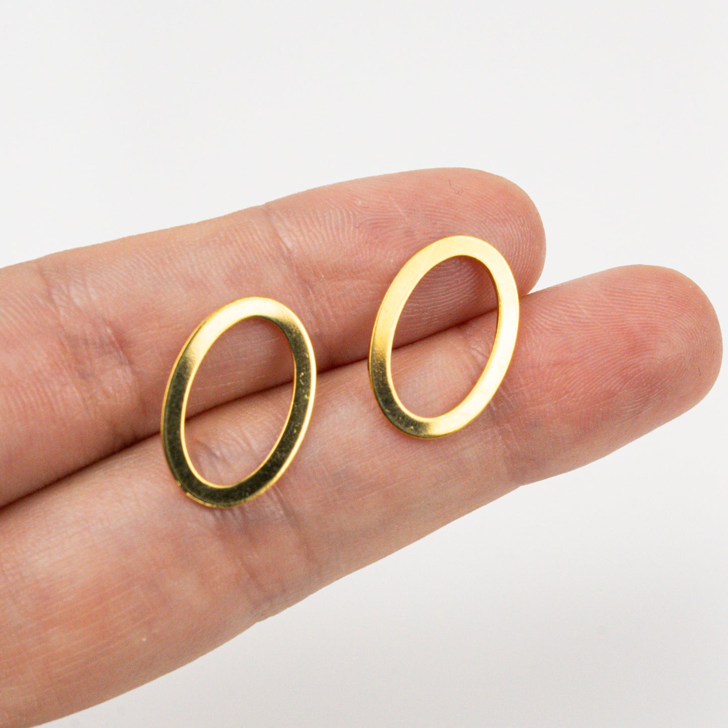 Oval Rings - 12 x 18 mm - Pack of 4 - Brass